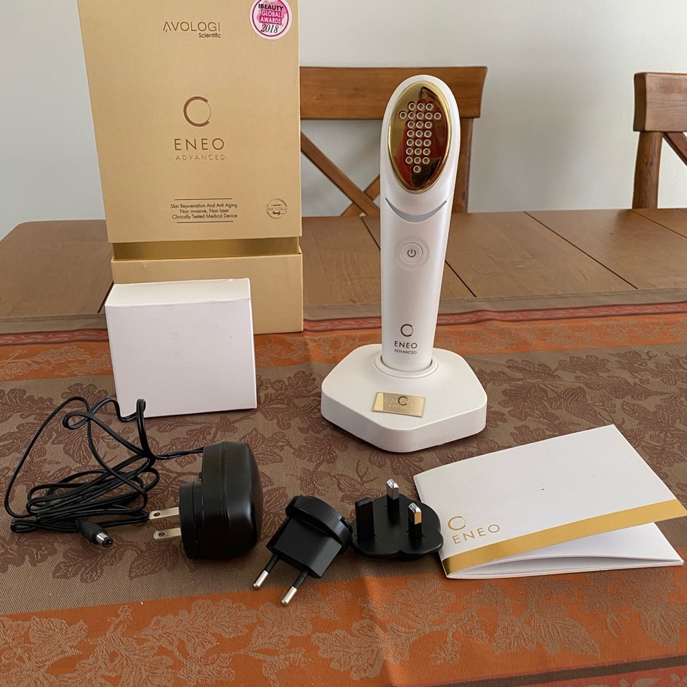 Eneo Advanced Skincare Device - Gold and White